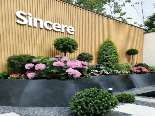 Enhancing Aesthetics and Functionality with WPC Fencing for Residential Courtyards