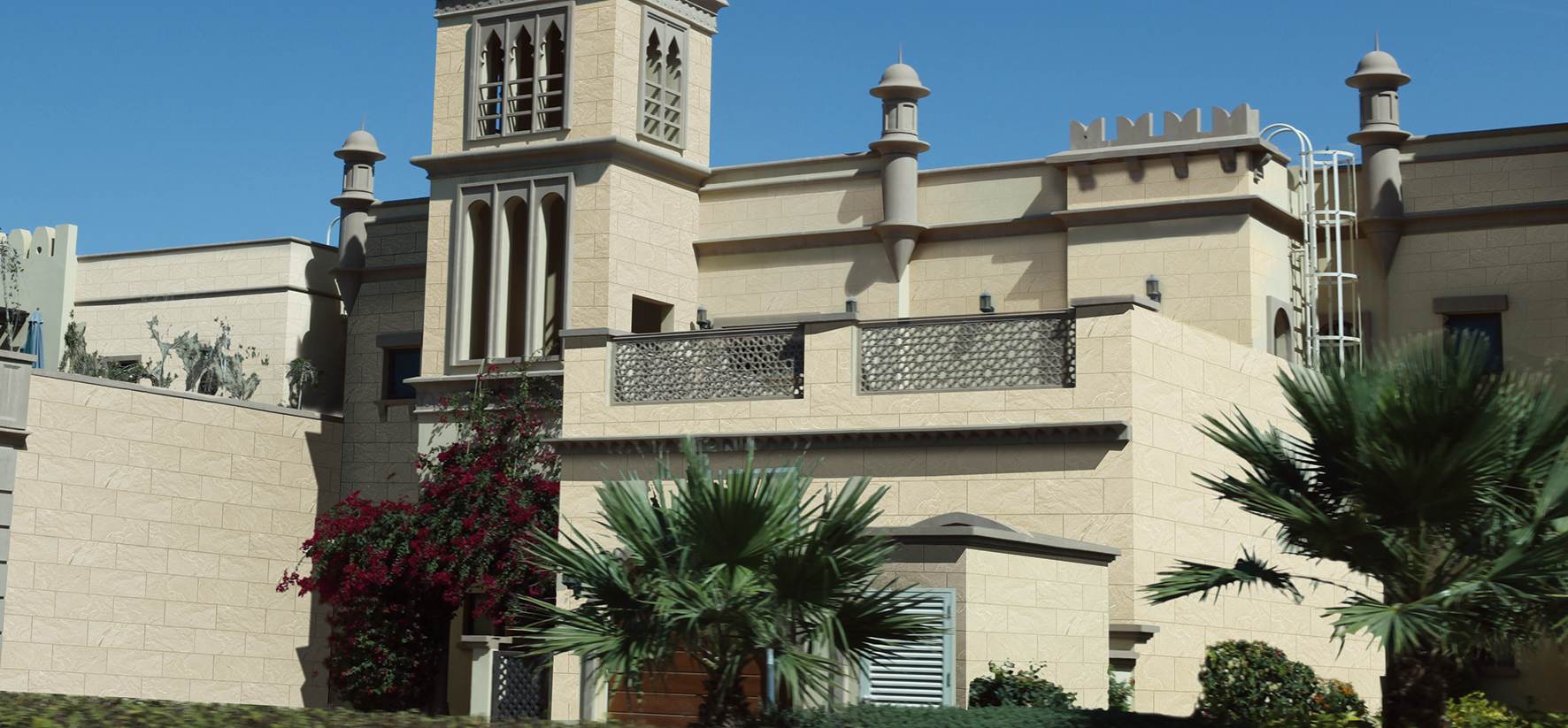 Flexible Stone Cladding for Hot Climate Villas Flexible Stone Cladding for Hot Climate Villas